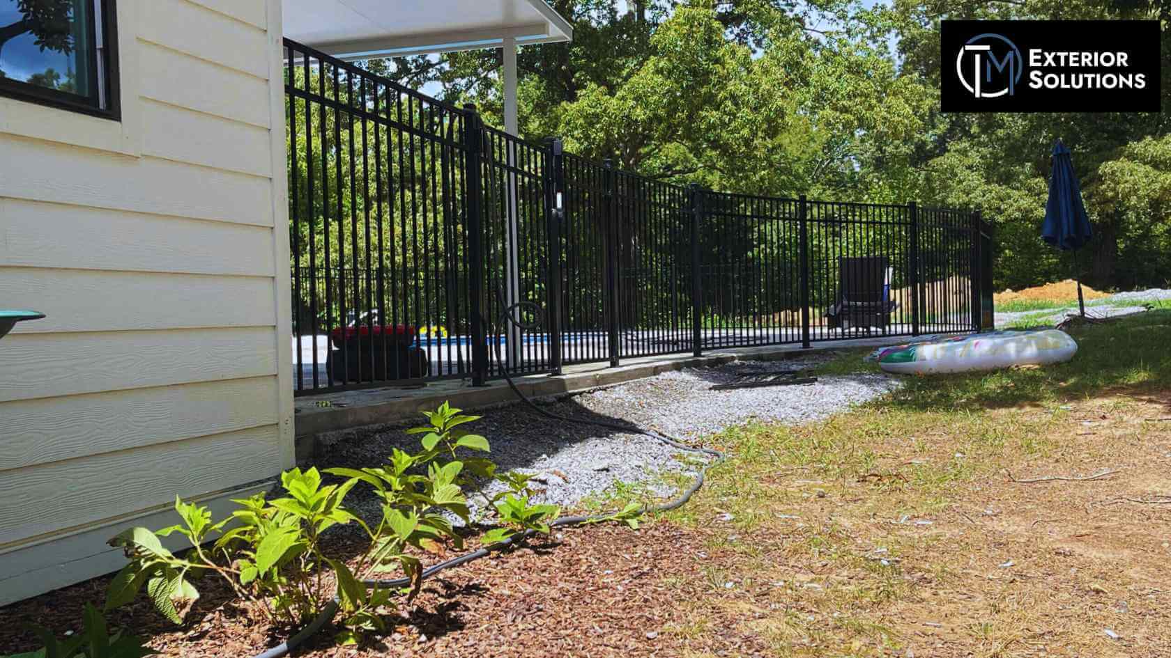 Transforming Your Pleasant View, TN Property: The Power of Aluminum Fences for Safety, Aesthetics, and Business Success